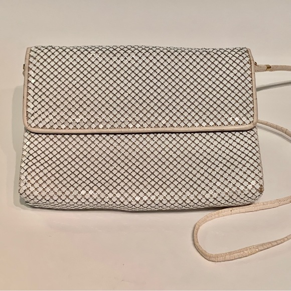 Vintage Whiting and Davis White Metal Mesh Cross Body Shoulder Bag Leather Strap - Picture 4 of 15